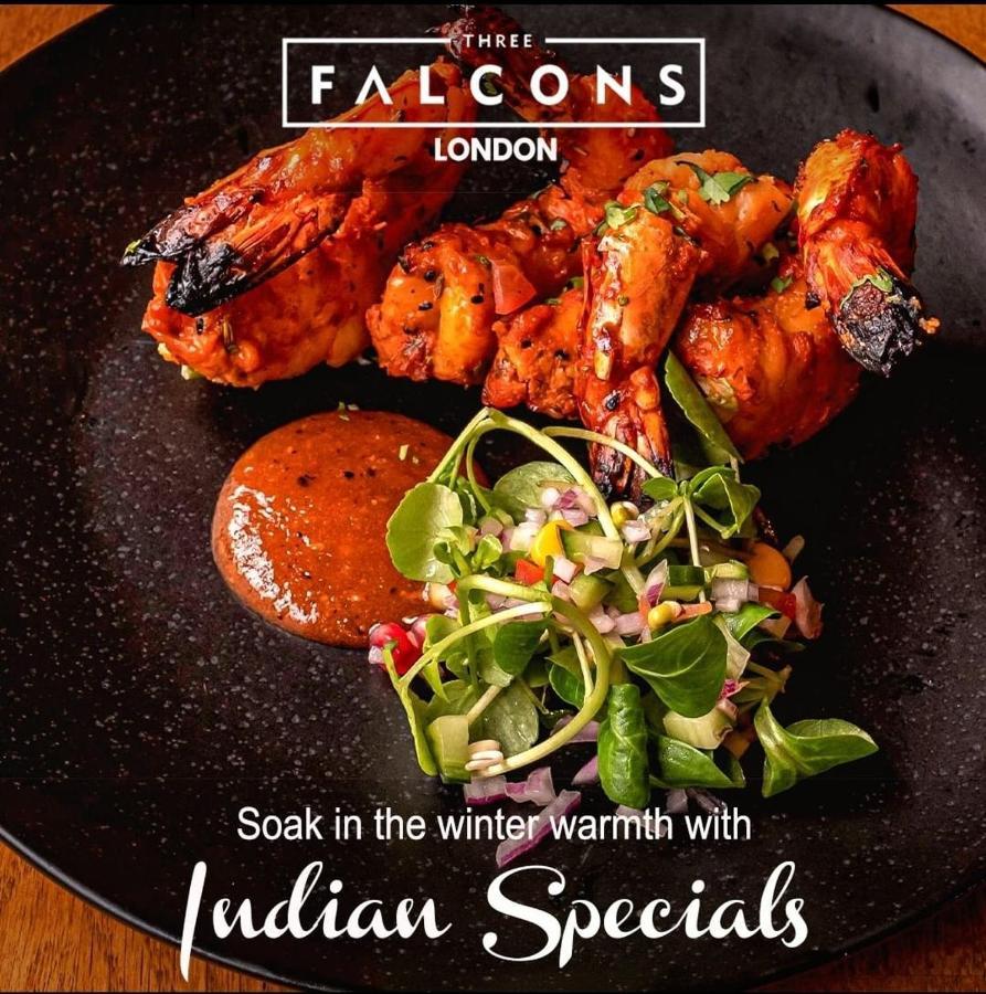 Three Falcons Londen Buitenkant foto
